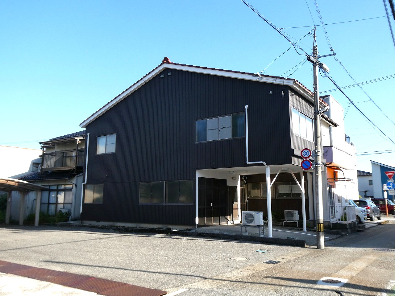 貸　事務所・店舗・倉庫　(白山市鍛治町３番地)